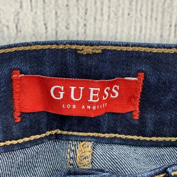 Guess Jeans 30 X 32 Dark Wash Mid Rise Curvy Skinny - Picture 10 of 16